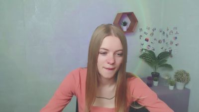 AmaliaLaus_ from United States