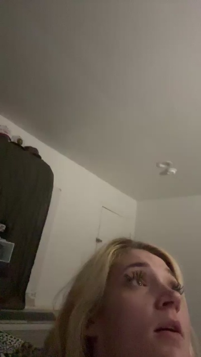Brixxxm from United States