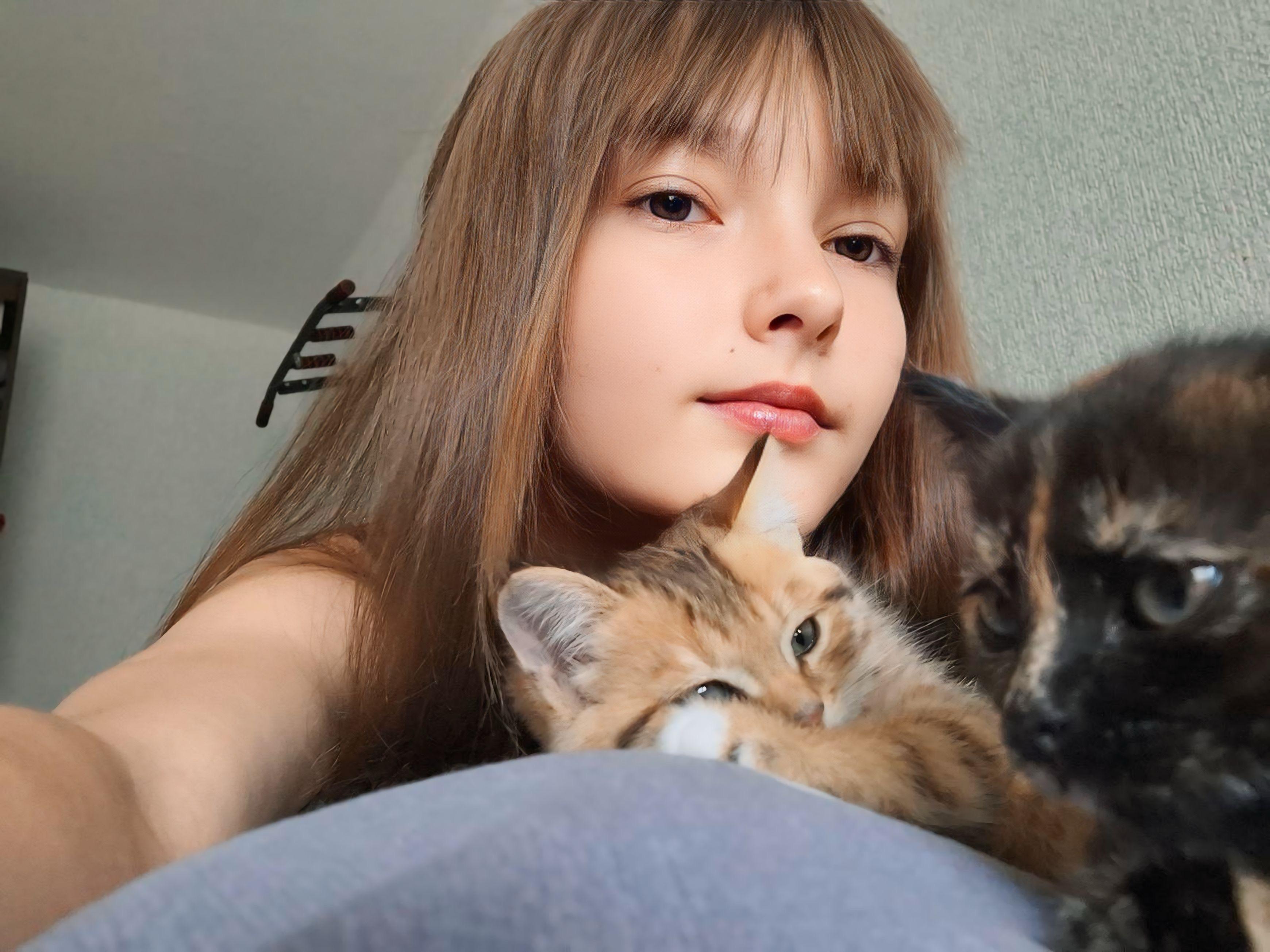 EnolaPrentiss from France