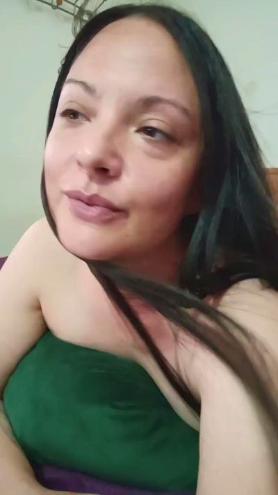 FoxySpanks from United Kingdom