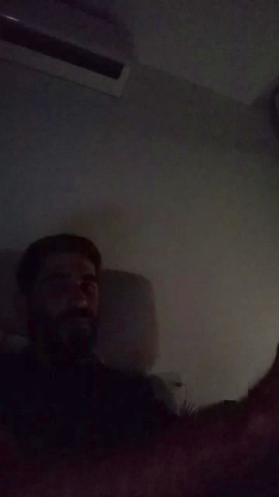 Hbkkfkfjdz2 from Italy