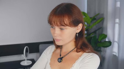 IsadoraOpichka from France