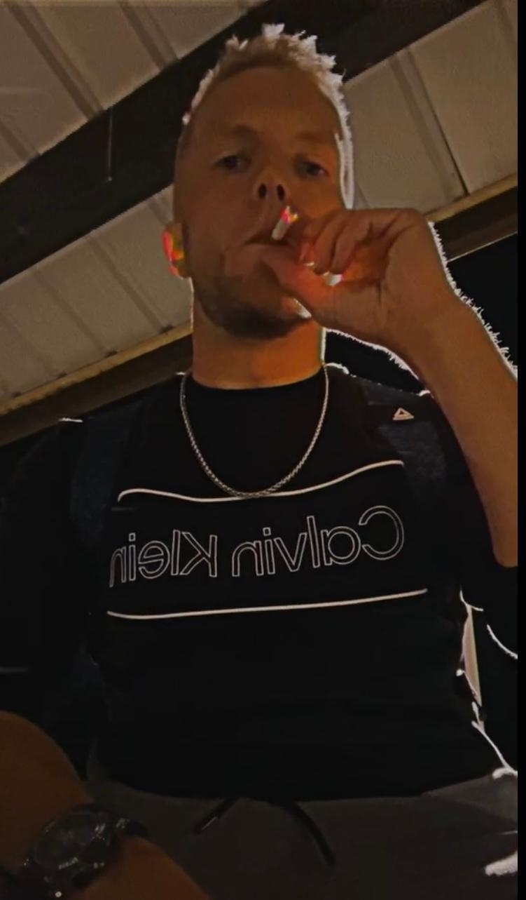 Lachlan23 Profile Image