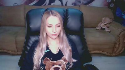 Lovellymalina from Estonia