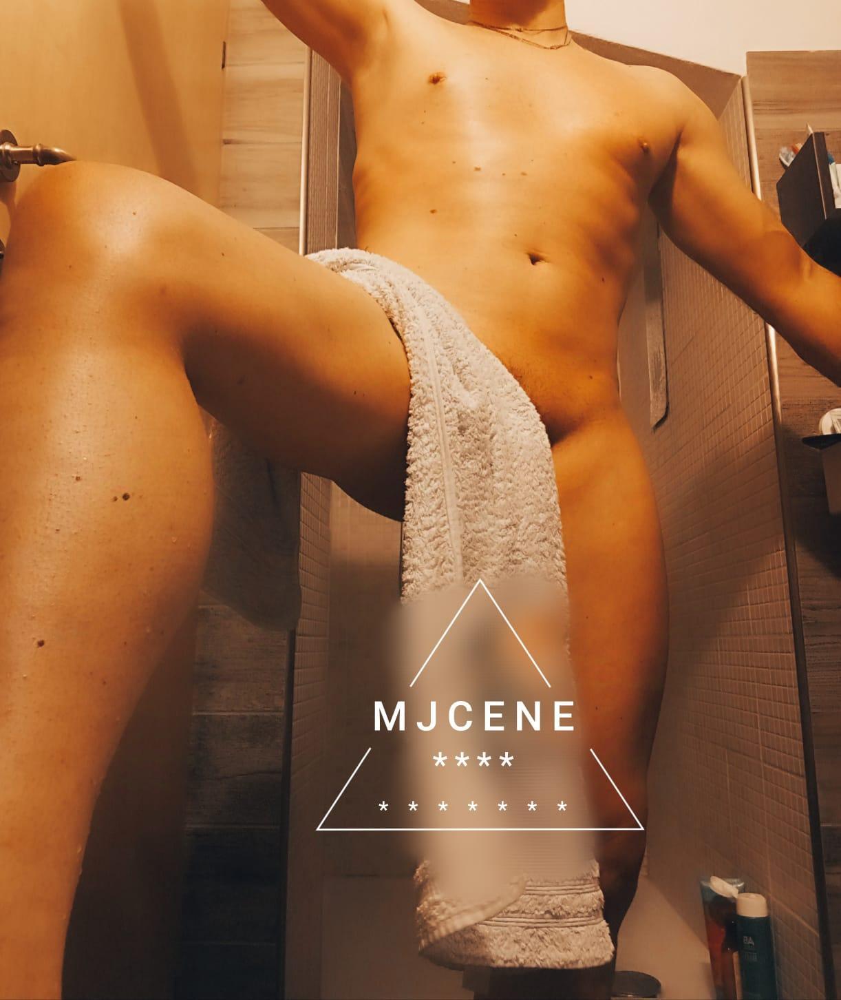 Mjcene from Italy