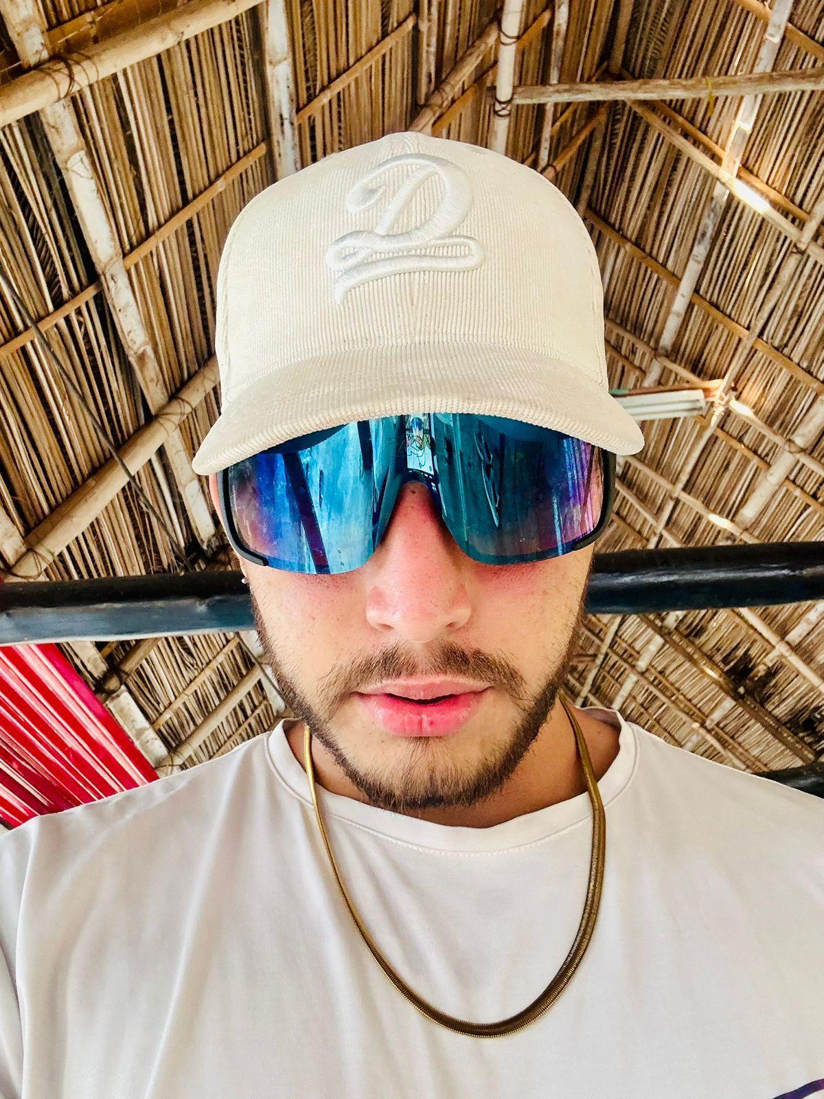 Owen_Jones0 from Colombia
