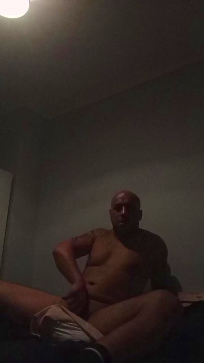 Shardybigcock from United Kingdom
