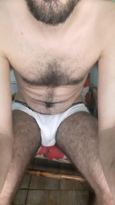 Thi_araujo from Brazil