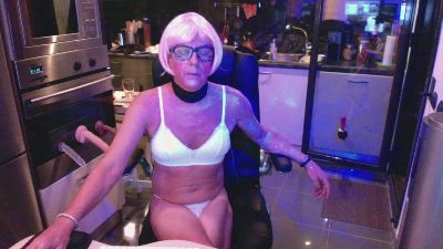 elise_tv from Spain