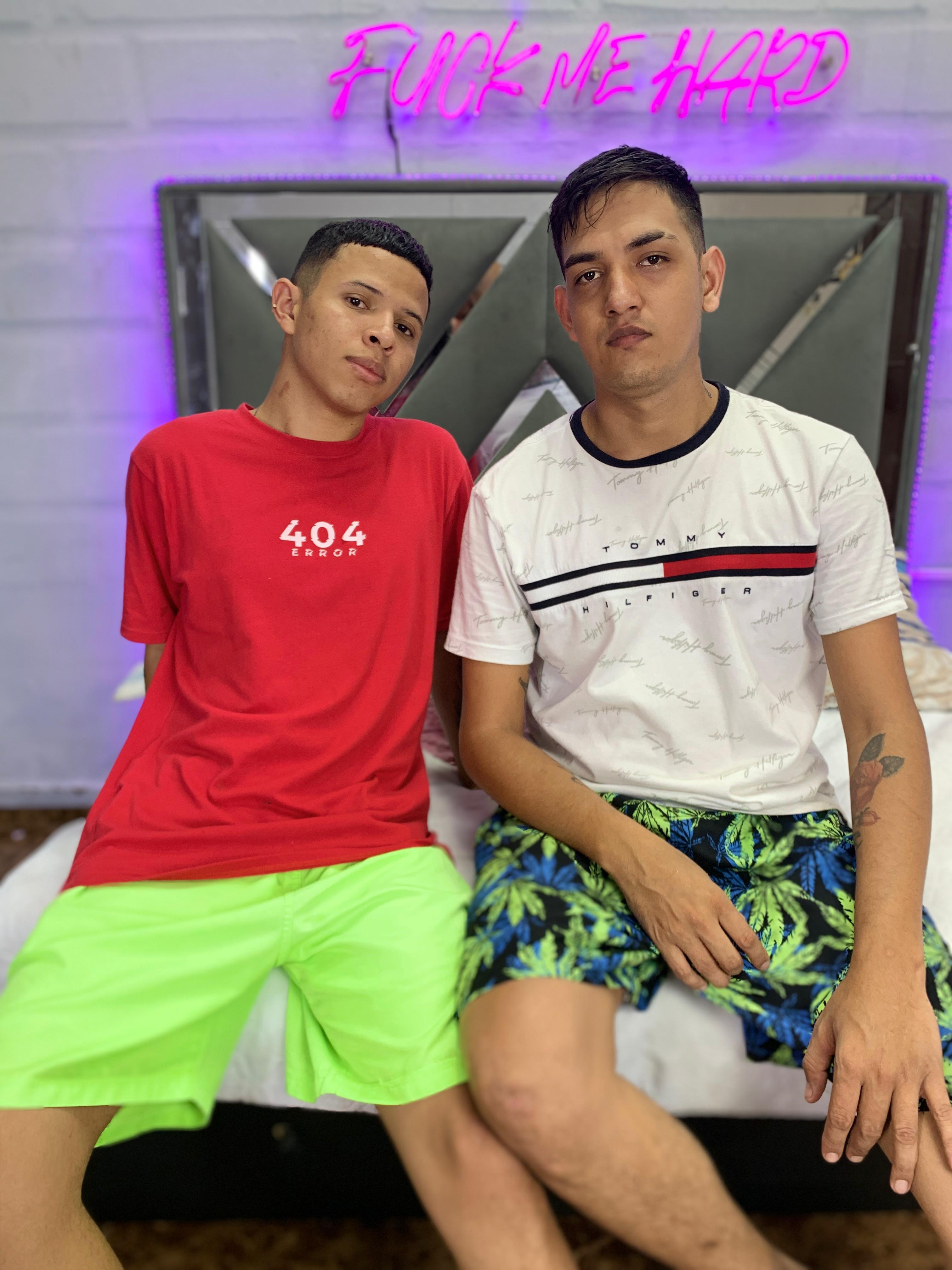 friends_withsex Profile Image