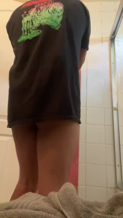 hotbaby67 from United States