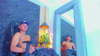 leo_hot21 from Colombia