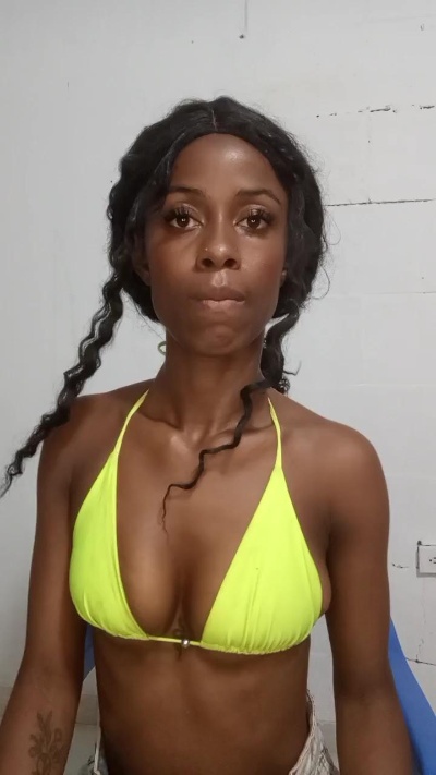 lesly_model from Colombia