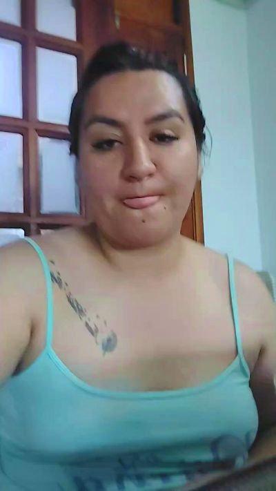 luci225 from Colombia