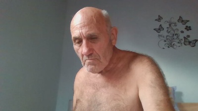 magichand4u2 from United Kingdom