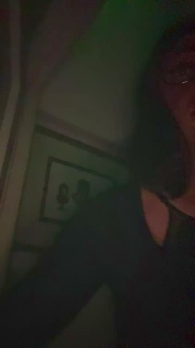 monikasissy1 from United Kingdom