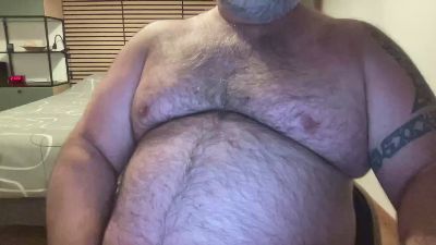 pissbear_sexy from France